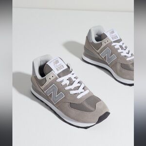 Women’s New Balance Gray 574 Sneakers Size 6.5